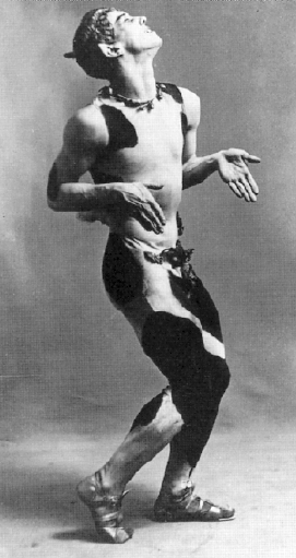 Вацлав Нижинский в балете “Послеполуденный отдых Фавна”